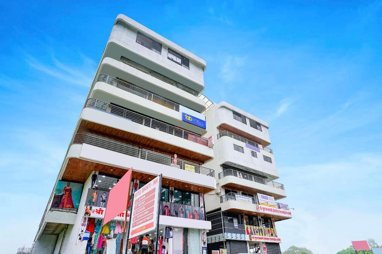 Hotel Bhakti Inn Нашик Екстер'єр фото